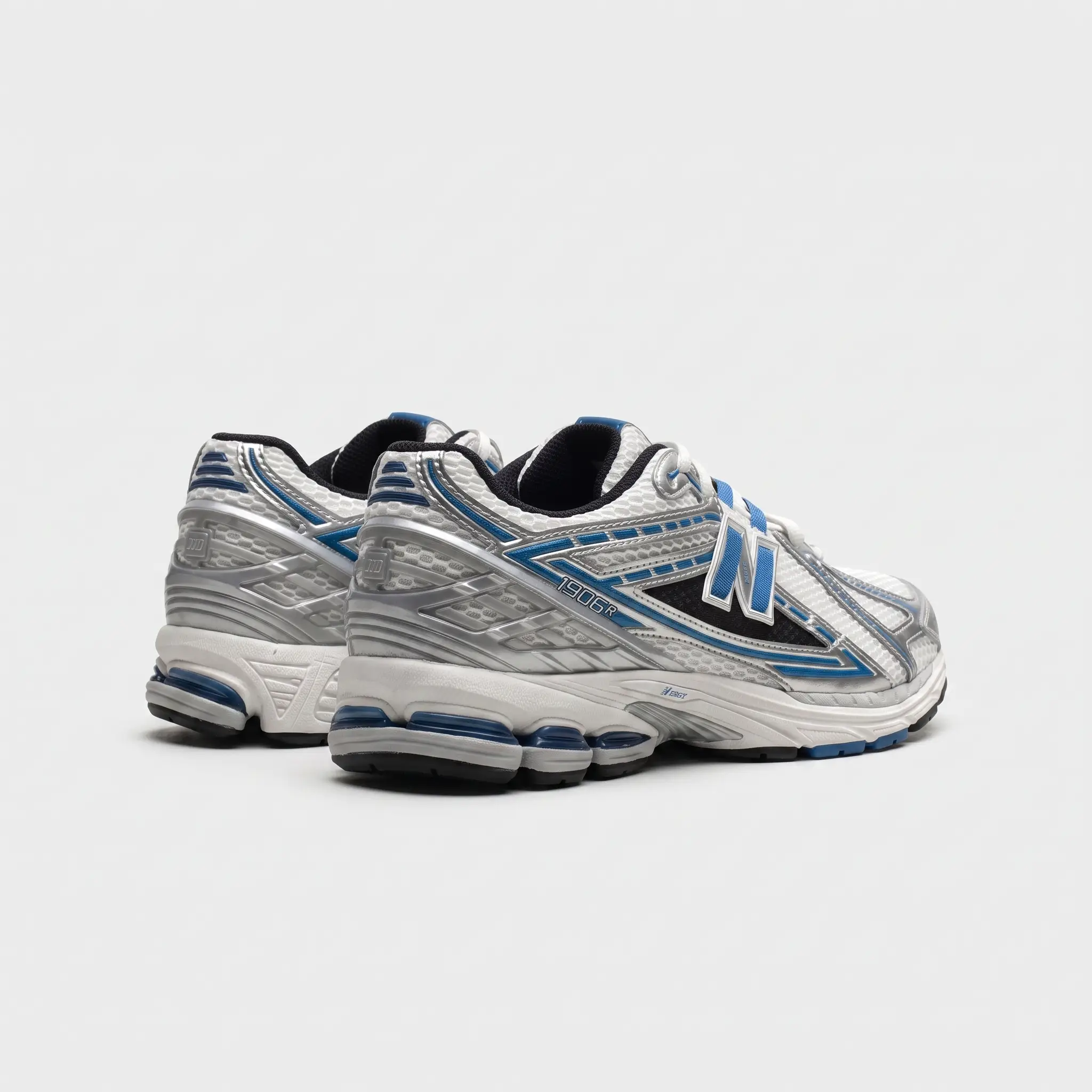 New Balance 1906R Panelled Sneakers – Vista Traseira New Balance 1906R Panelled Sneakers vista traseira.