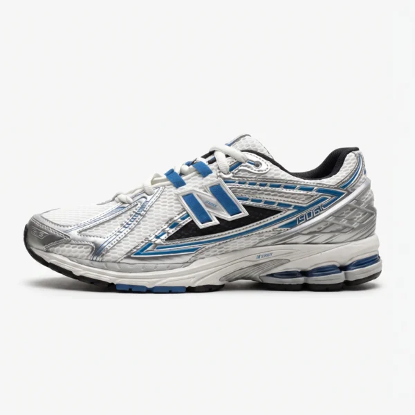 New Balance 1906R Panelled Sneakers vista lateral exterior.