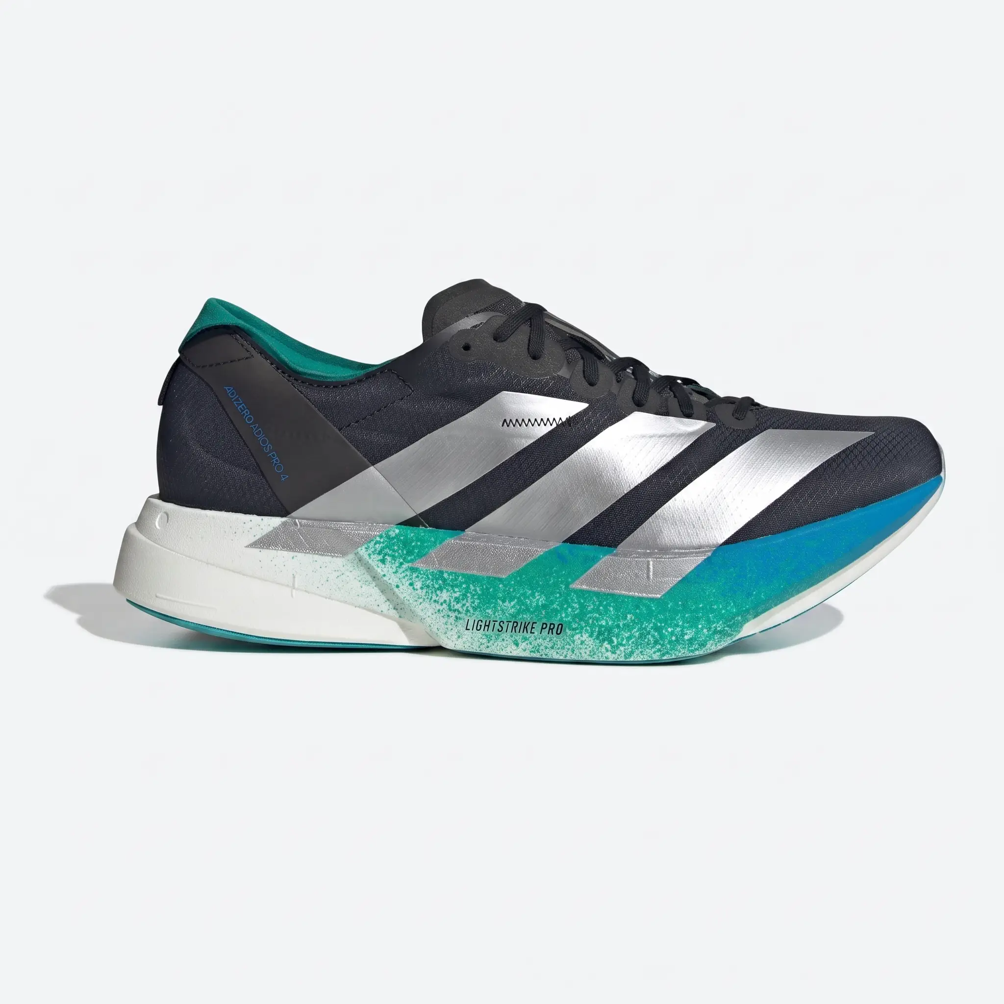 Adidas Adizero Adios Pro 4 Black Silver Glory Green – Vista Lateral Exterior Adidas Adizero Adios Pro 4 Black Silver Glory Green vista lateral exterior.