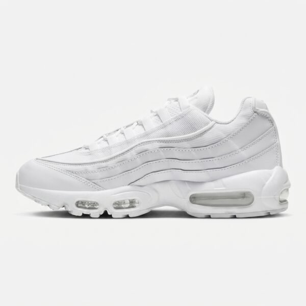 Nike Air Max 95 White em mesh respirável e couro premium com amortecimento Nike Air visível.