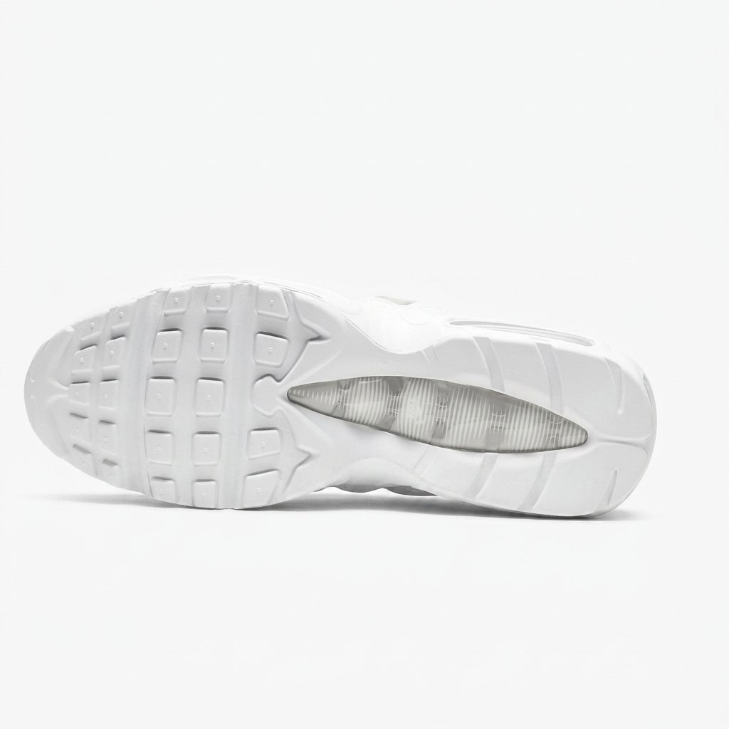 Estilo urbano com amortecimento lendário. Nike Air Max 95 White original com acabamento totalmente branco, excelente aderência e estilo lifestyle.
