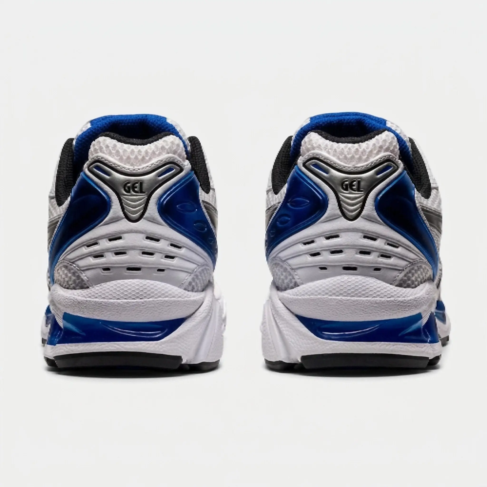 ASICS Gel-Kayano 14 Tuna Blue – Vista Traseira ASICS Gel-Kayano 14 Tuna Blue vista traseira.