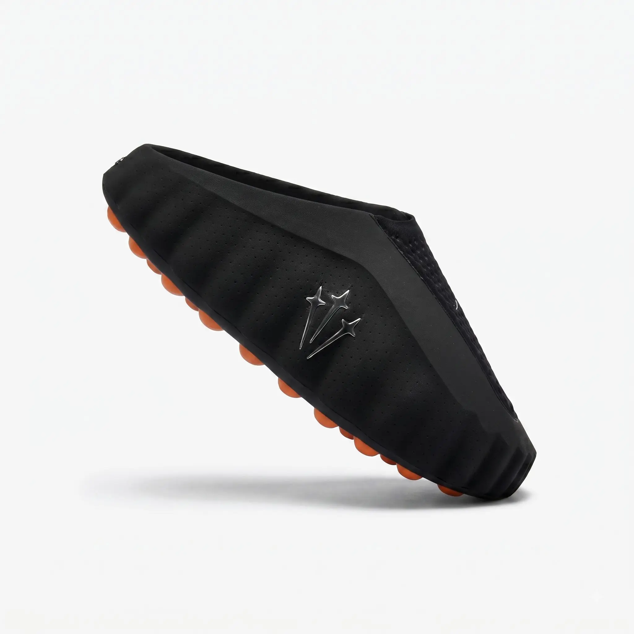 nike mind 001 nocta slide black Nike Mind 001 Nocta Slide Black vista traseira, acabamento texturizado preto