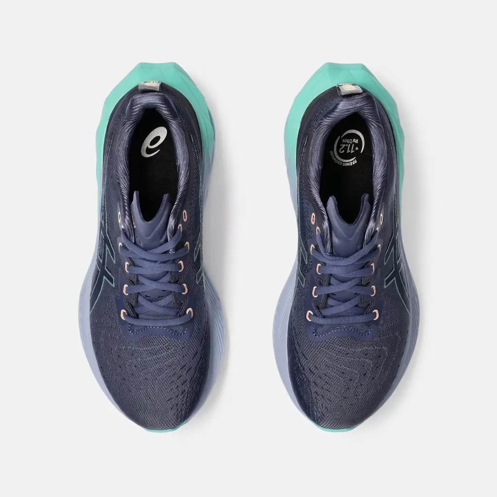 ASICS Novablast 4 Blue Blue – Vista Superior ASICS Novablast 4 Blue Blue vista superior.