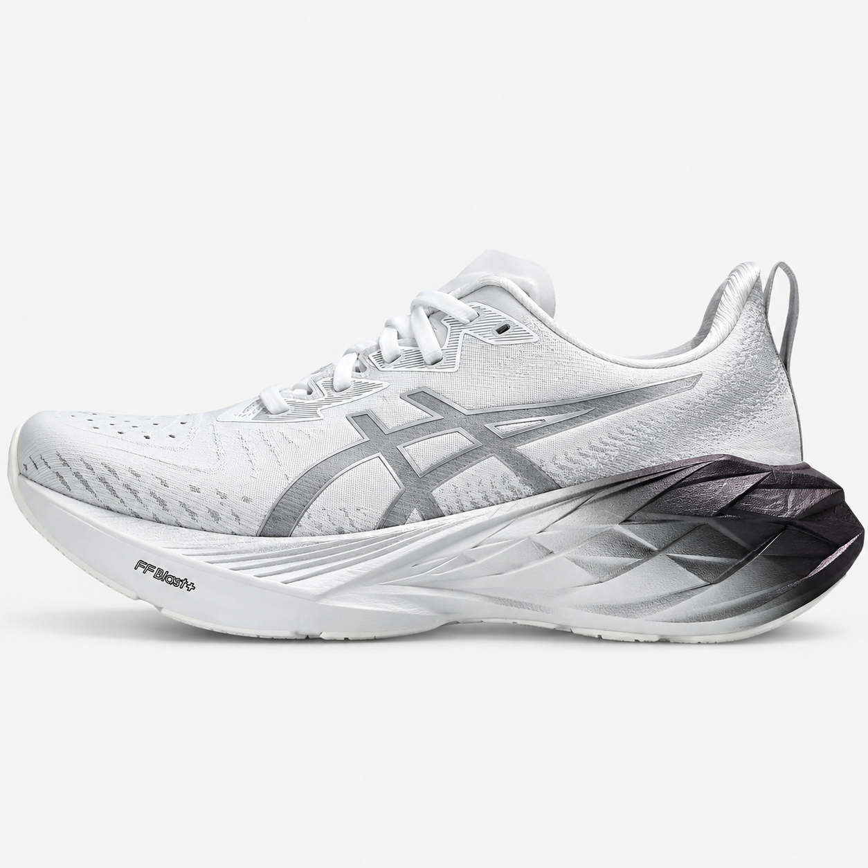 asics novablast 4 platinum white pure silver — vista lateral ASICS Novablast 4 Platinum White Pure Silver — vista lateral
