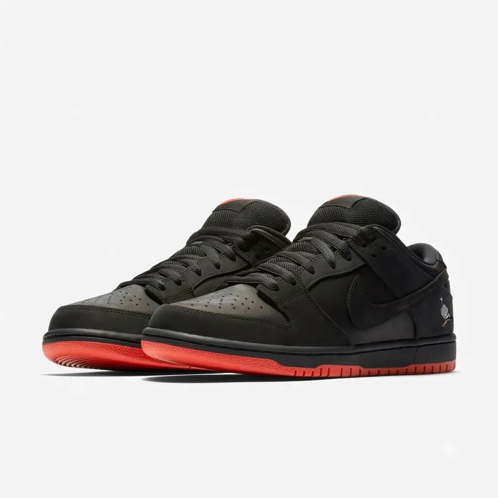 nike sb dunk low black pigeon — detalhes laterais vorax Nike SB Dunk Low Black Pigeon com Swoosh preto e detalhes contrastantes
