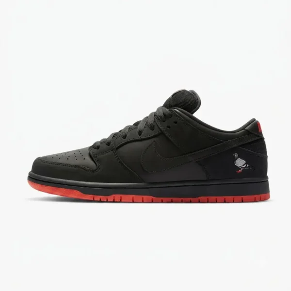 Nike SB Dunk Low Black Pigeon em preto com detalhes Sienna vista de perfil