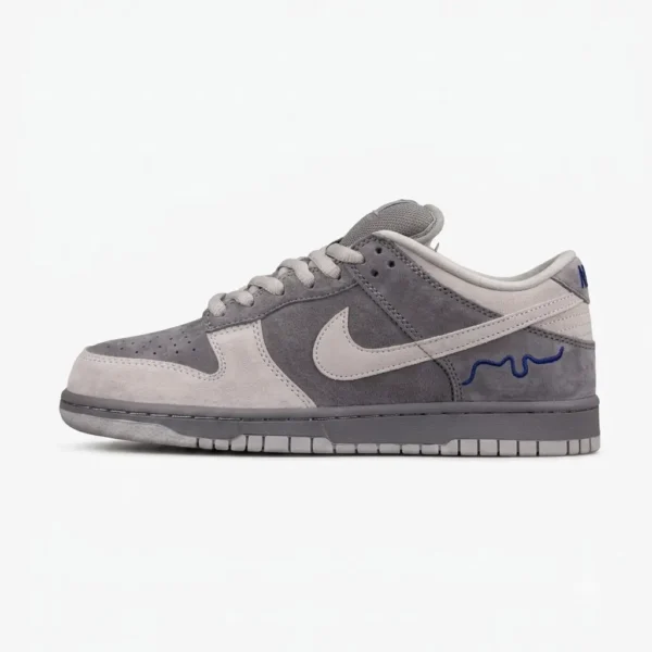 Nike SB Dunk Low London em tons Soft Grey e Magnet vista de perfil